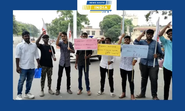 கோவை பாரதியார் பல்கலைக்கழக ஆராய்ச்சி மாணவர்களுக்கான கல்வி கட்டண உயர்வை கண்டித்து இந்திய மாணவர் சங்கத்தினர் மாவட்ட ஆட்சியரிடம் மனு