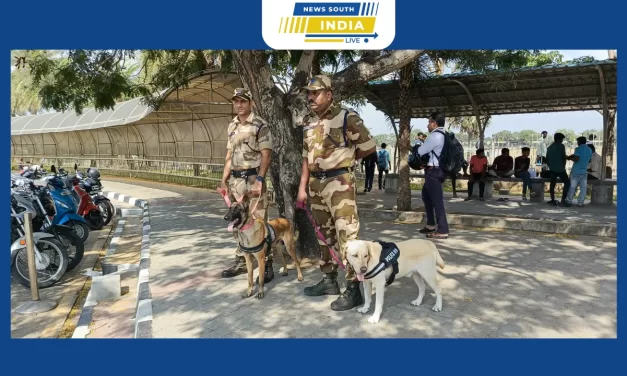 கல்பாக்கம் அணுசக்திதுறை வளாகம் மற்றும் அணுமின்நிலையத்திற்கு பலத்த பாதுகாப்பு – ஊழியர்கள் நுழைவுவாயிலில் கடுமையான சோதனைக்கு பின்னரே அனுமதிக்கப்படுகின்றனர்.