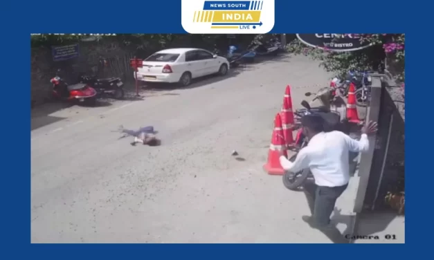 9 வயது மதிக்கத்தக்க சிறுவனை குதிரை சவாரி செய்யும் பொழுது தவறி விழுந்து இழுத்துச் செல்லும் சிசிடிவி காட்சி கொடைக்கானலில் பரபரப்பு ஏற்பட்டு வருகிறது.