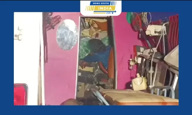 ஆம்புலன்ஸ் ஸில் சிகிச்சைக்கு கொண்டு சென்ற நோயாளியுடன் அவரது மனைவியும் உயிரிழப்பு