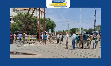 கோவையில் சூறைக் காற்றால் சாய்ந்த 16 உயர் மின் அழுத்தம் கம்பங்கள் – இரவோடு இரவாக சீரமைத்த மின் வாரிய ஊழியர்கள்.