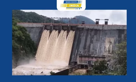 மேட்டுப்பாளையம் பில்லூர் அணை இரண்டாவது நாளாக  வினாடிக்கு 13 ஆயிரத்து 425 கன அடி தண்ணீர் பவானி ஆற்றில் வெளியேற்றப்பட்டு வருகிறது கரையோர பகுதி மக்களுக்கு வெள்ள அபாய எச்சரிக்கை தொடர்கிறது