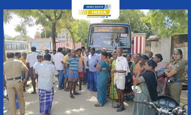 ஸ்ரீவில்லிபுத்தூர் அருகே ஊராட்சியில் அடிப்படை வசதிகளை செய்து கொடுக்க வேண்டி சாலை மறியலில் ஈடுபட்ட பொதுமக்கள்….