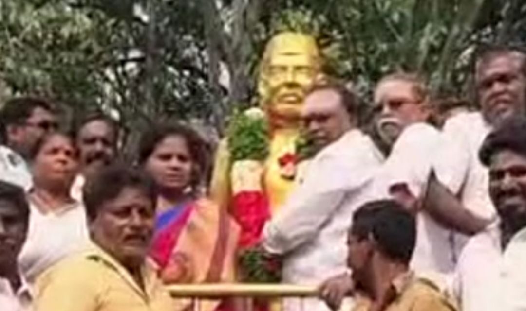 📰 திருச்சியில் ஜவஹர்லால் நேரு 136வது பிறந்த நாள் விழா – காங்கிரஸ் நிர்வாகிகள் மாலை அணிவித்து மரியாதை 🌹🇮🇳